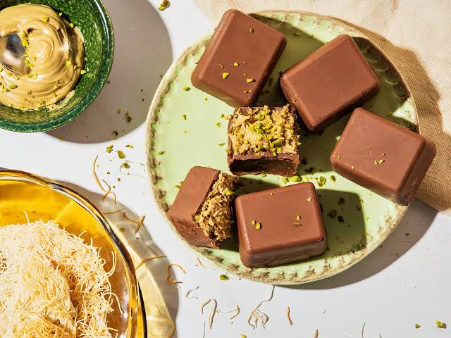 Dubai chocolate bar gift